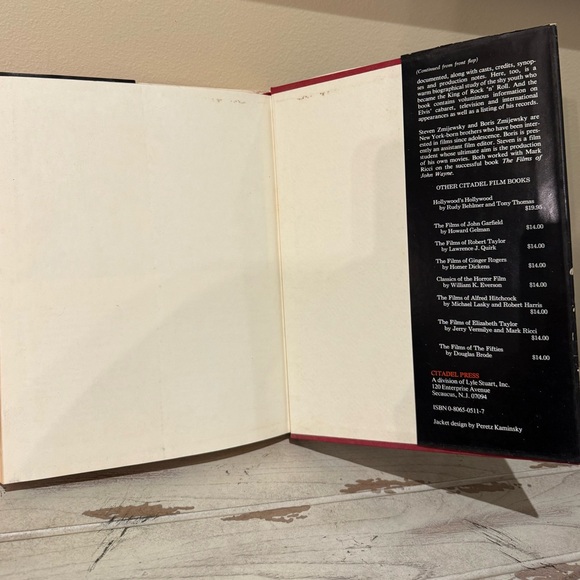 Elvis: The Films and Career of Elvis Presley by Steven and Boris Zmijewsky - Picture 9 of 10